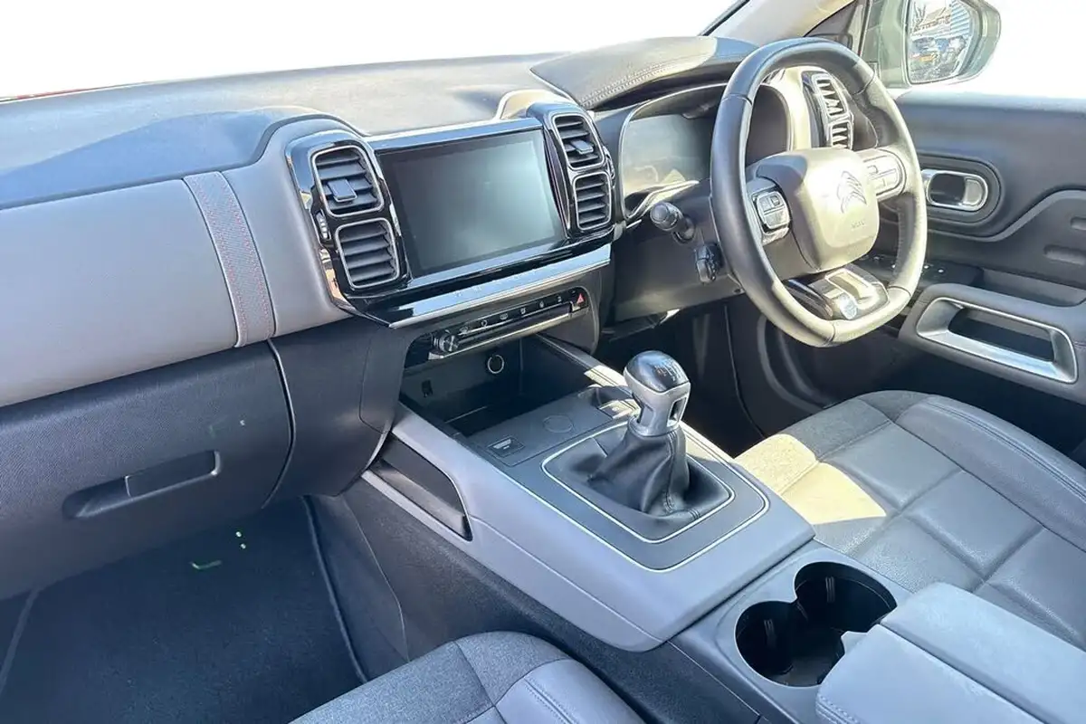 2019-citroen-c5-aircross-12-puretech-flair-big-8