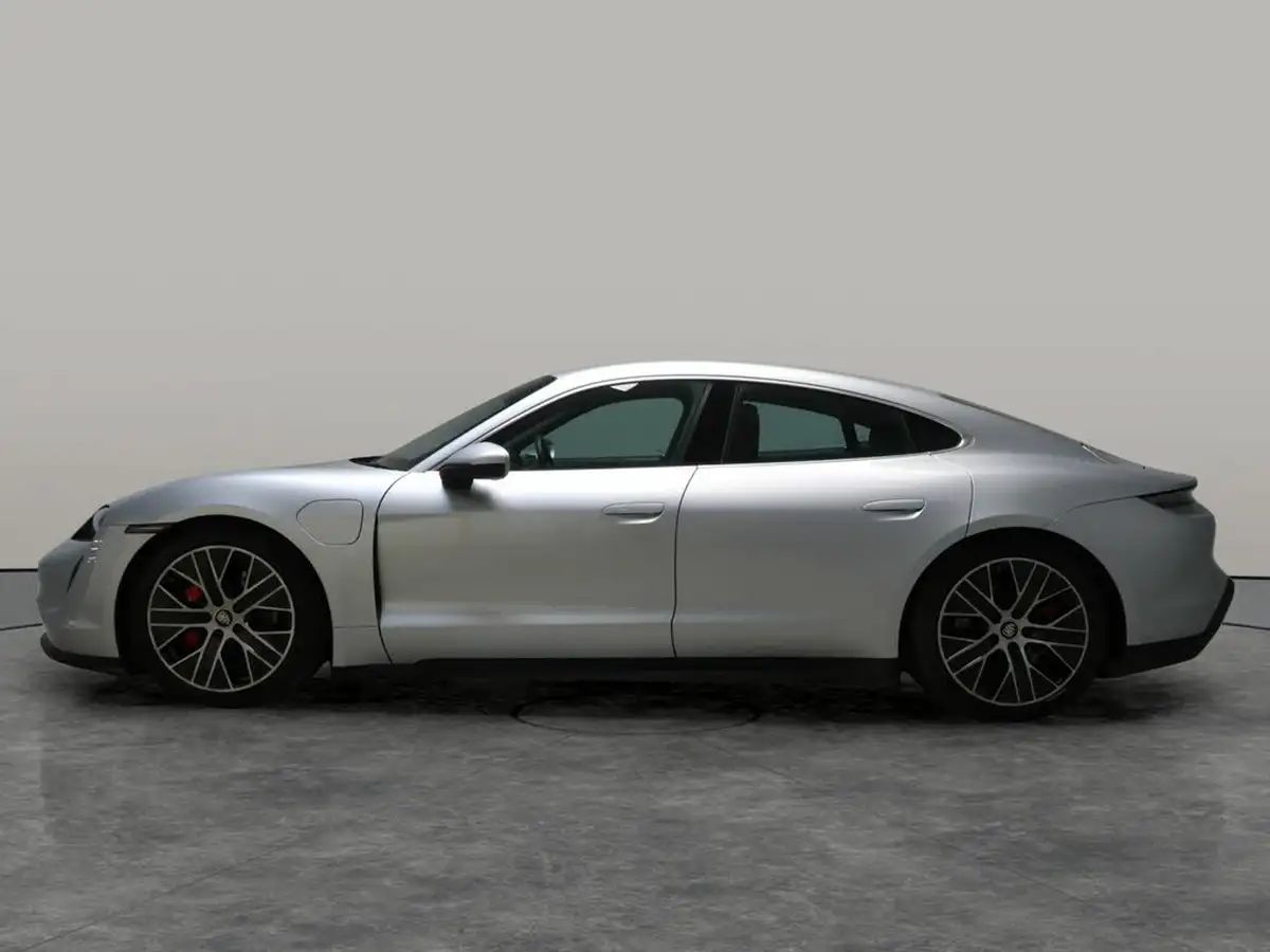 2021-porsche-taycan-e-4s-571ps-performance-battery-plus-big-13