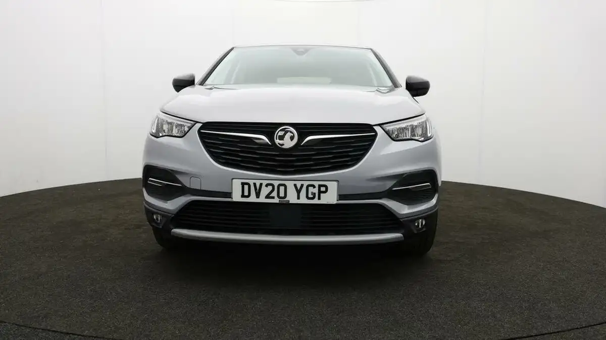 2020-vauxhall-grandland-x-12-sri-nav-auto-big-1