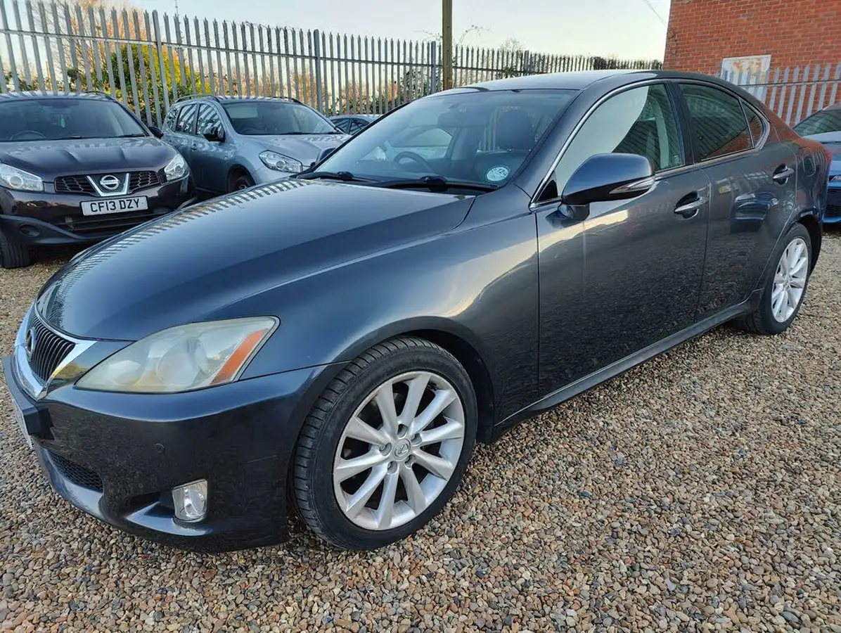 2009-lexus-is-250-25-se-i-saloon-4d-auto-big-2