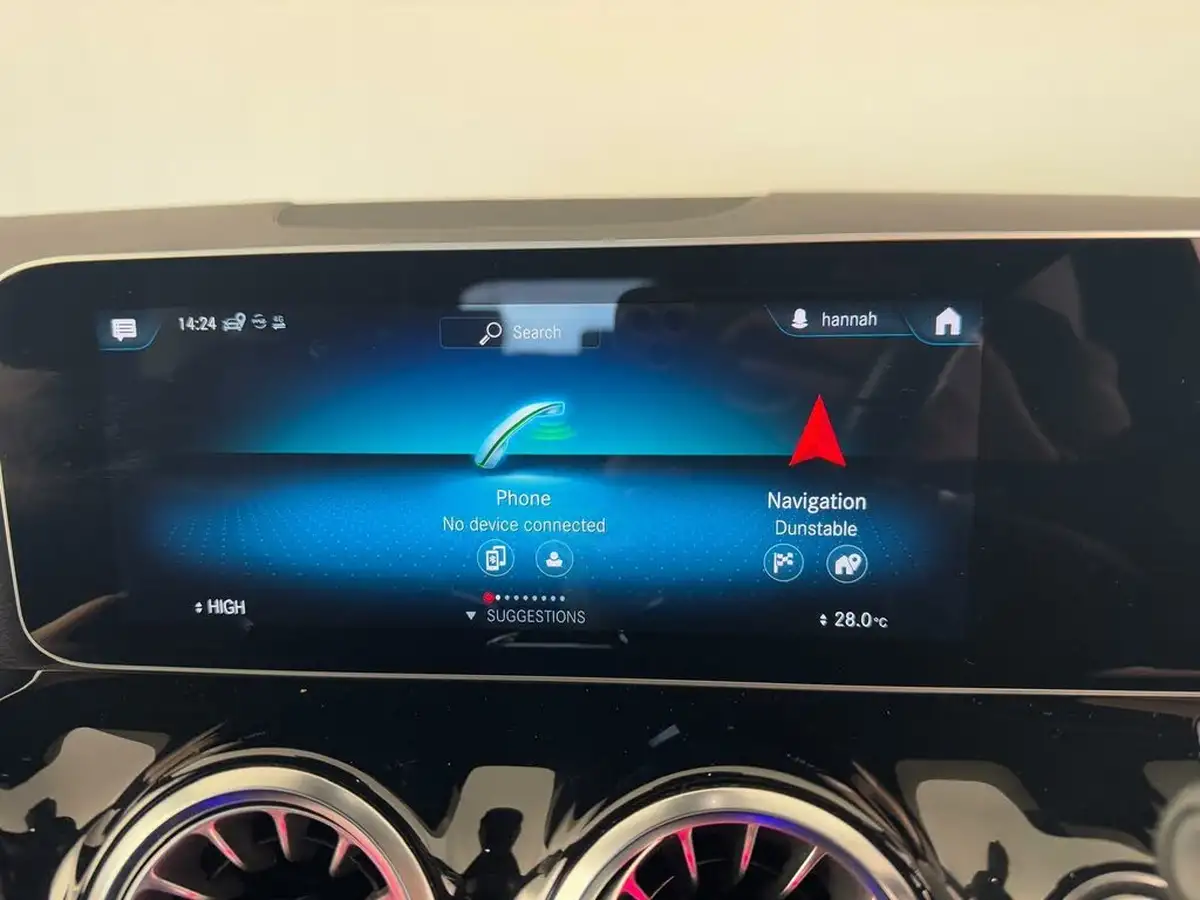 2020-mercedes-benz-b-class-13-b180-amg-line-premium-big-45