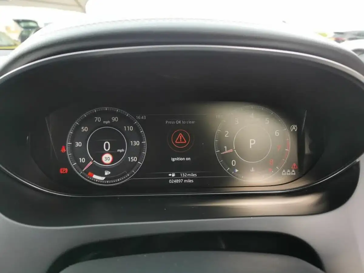 2021-jaguar-e-pace-20-p250-r-dynamic-hse-249ps-big-14