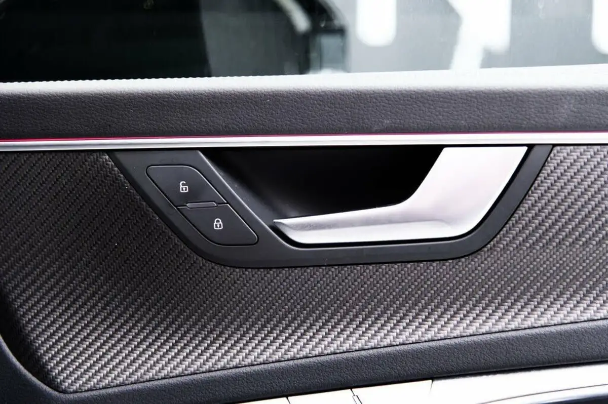 2023-audi-a6-avant-20-40-tfsi-black-edition-big-34