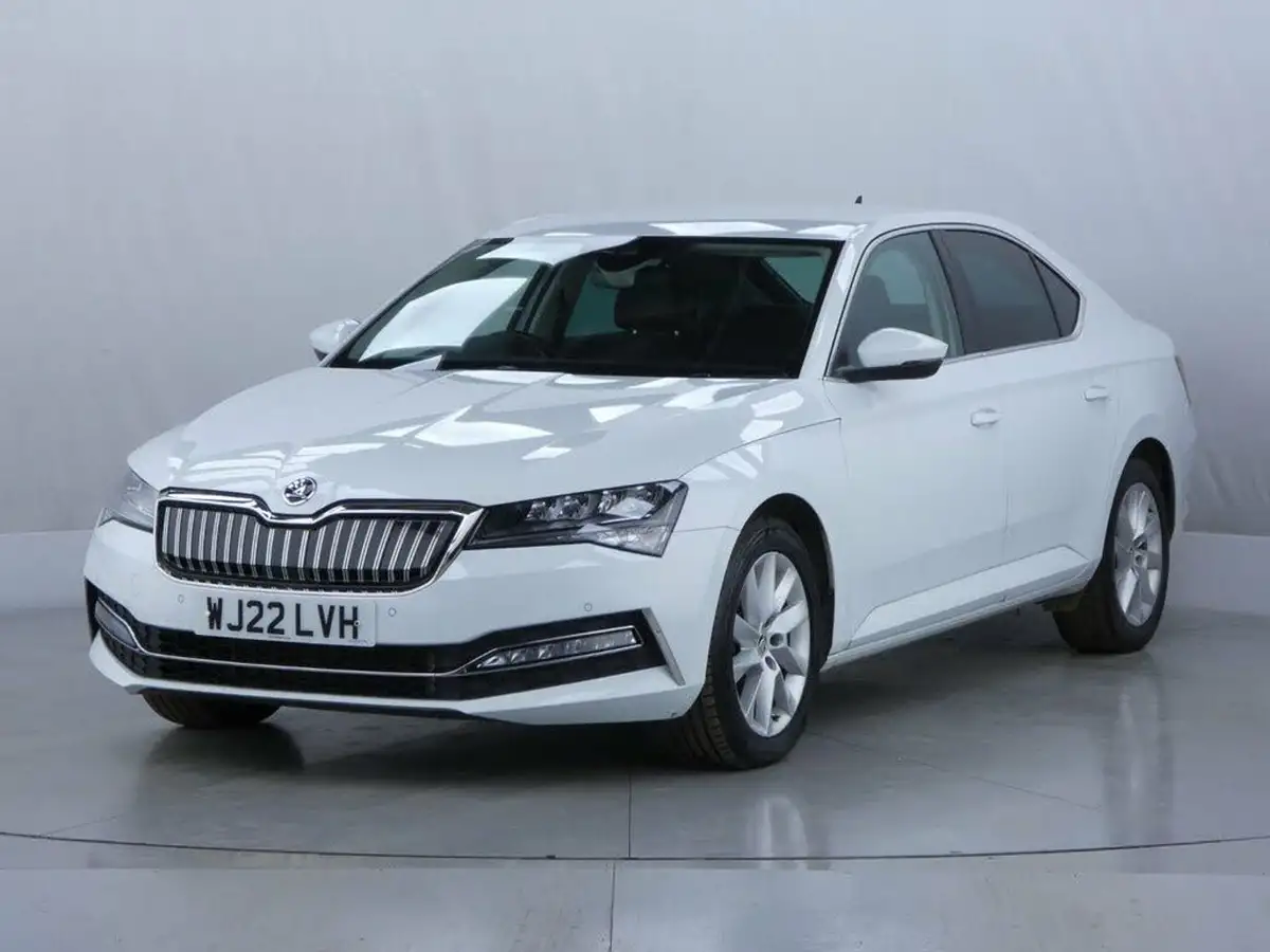 2022-skoda-superb-14-tsi-se-technology-218ps-hatchback-big-4