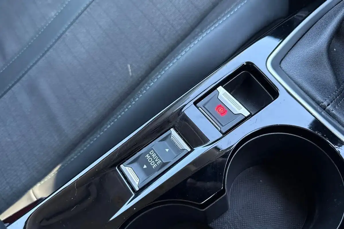 2020-peugeot-208-12-puretech-allure-premium-100bhp-big-54