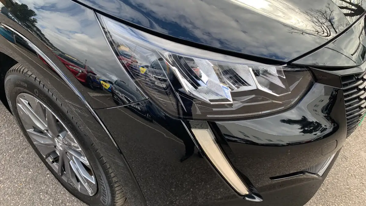 2021-peugeot-208-e-allure-premium-50kwh-big-46