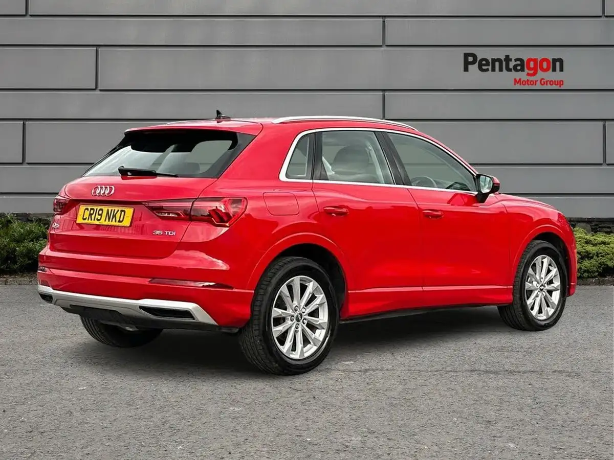2019-audi-q3-20-35-tdi-sport-ss-station-wagon-s-tronic-big-3