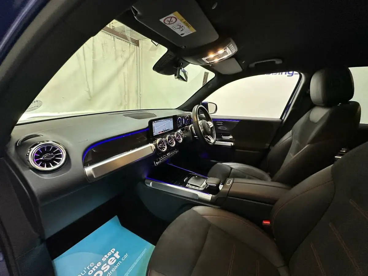2022-mercedes-benz-glb-class-13-glb200-amg-line-premium-7g-tronic-big-29