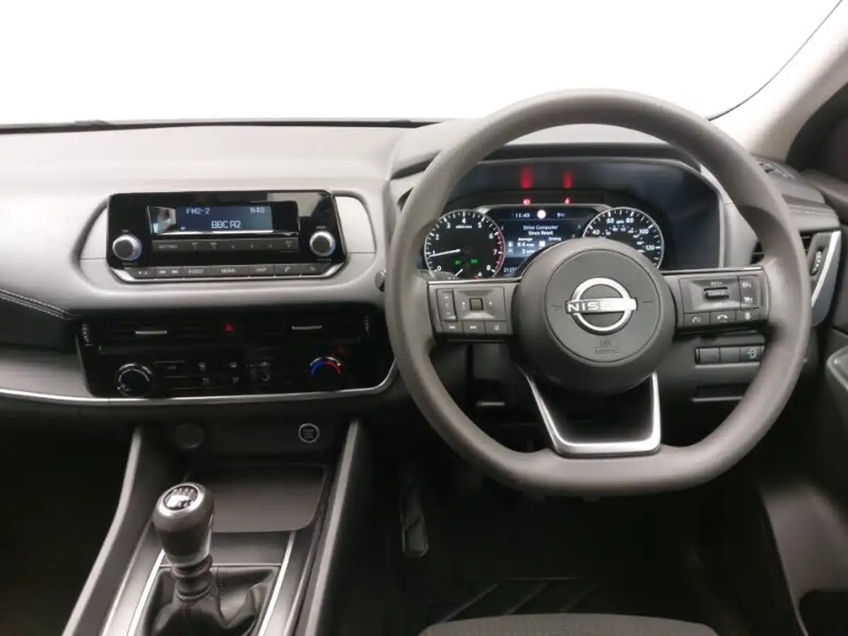 2021-nissan-qashqai-13-dig-t-visia-big-6