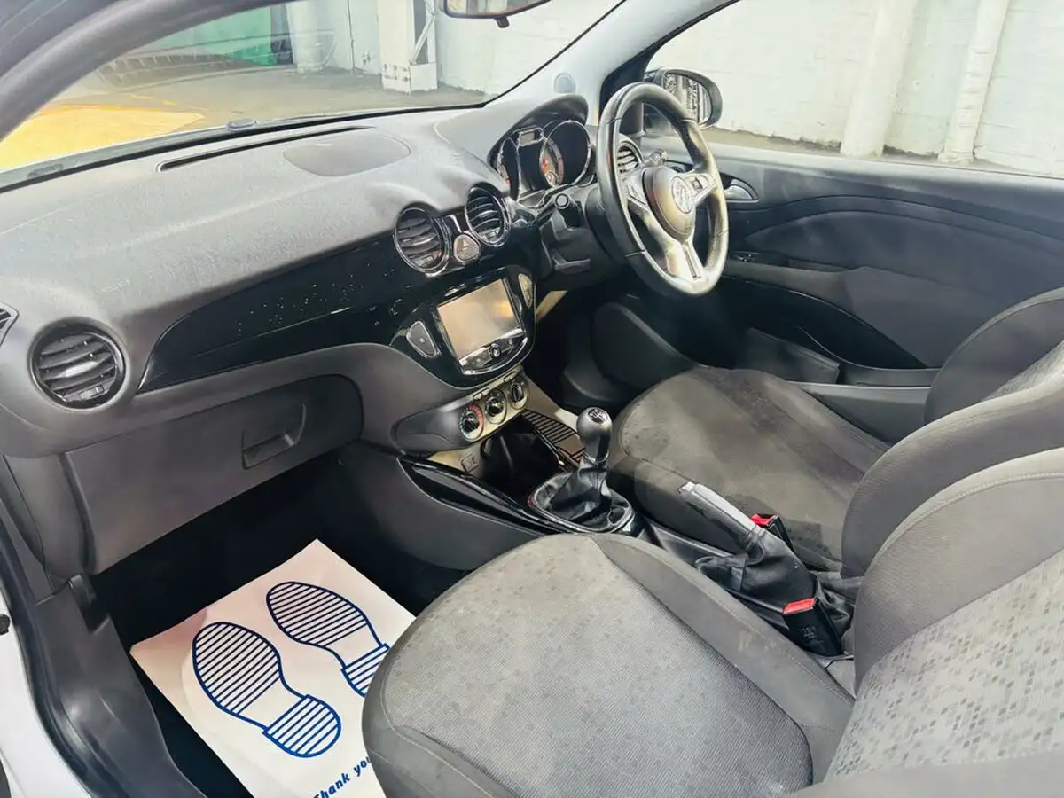 2014-vauxhall-adam-12-jam-big-7
