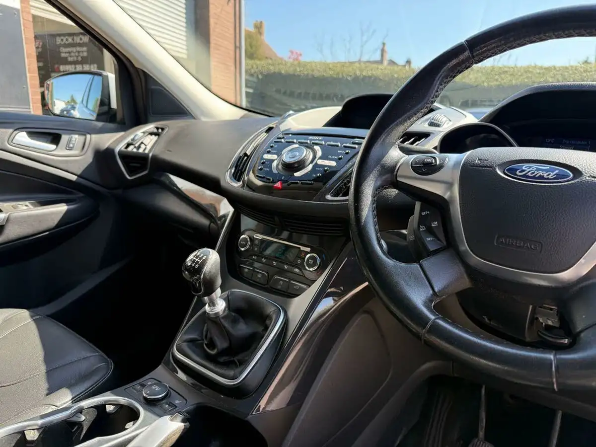 2015-ford-kuga-20tdci-titanium-x-sport-180ps-awd-big-40