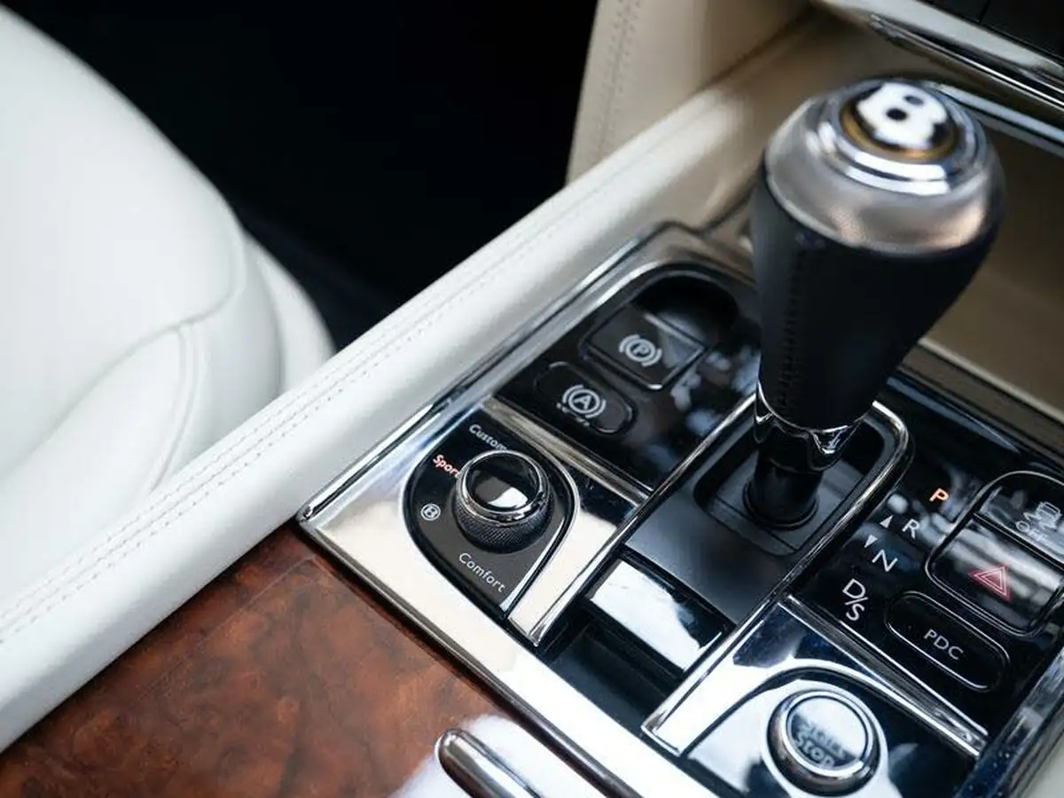 2019-bentley-mulsanne-big-18