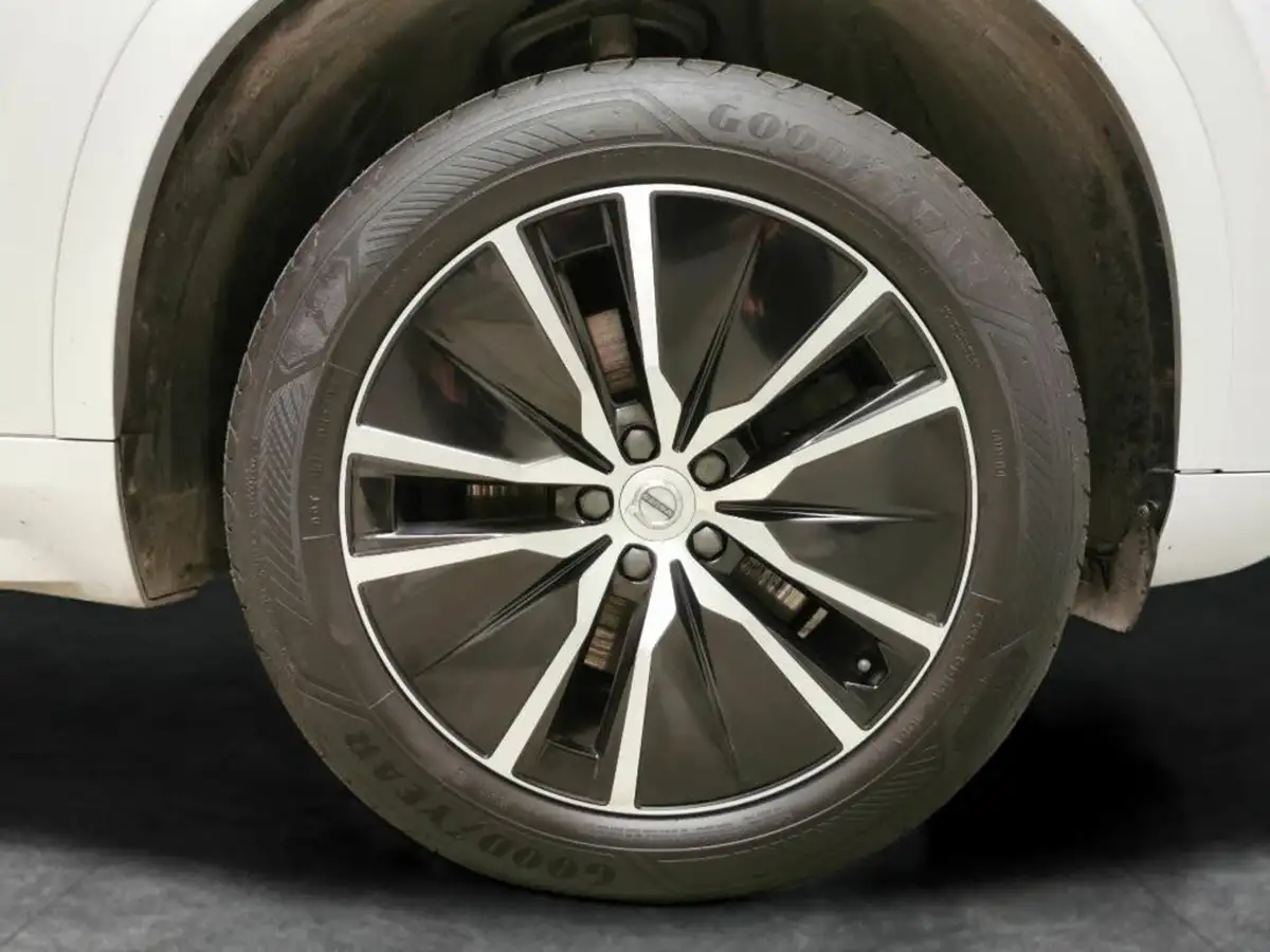2022-volvo-xc90-20-b5-momentum-big-30