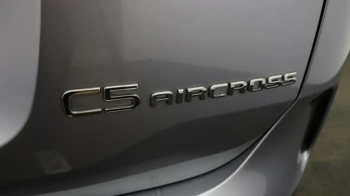2021-citroen-c5-aircross-16-puretech-shine-big-13