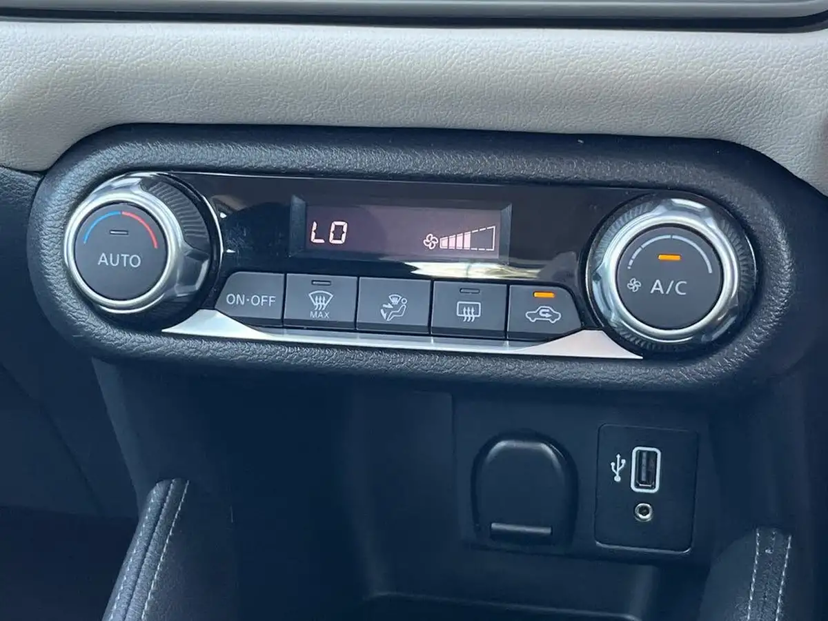 2021-nissan-micra-10-ig-t-acenta-cvt-big-21
