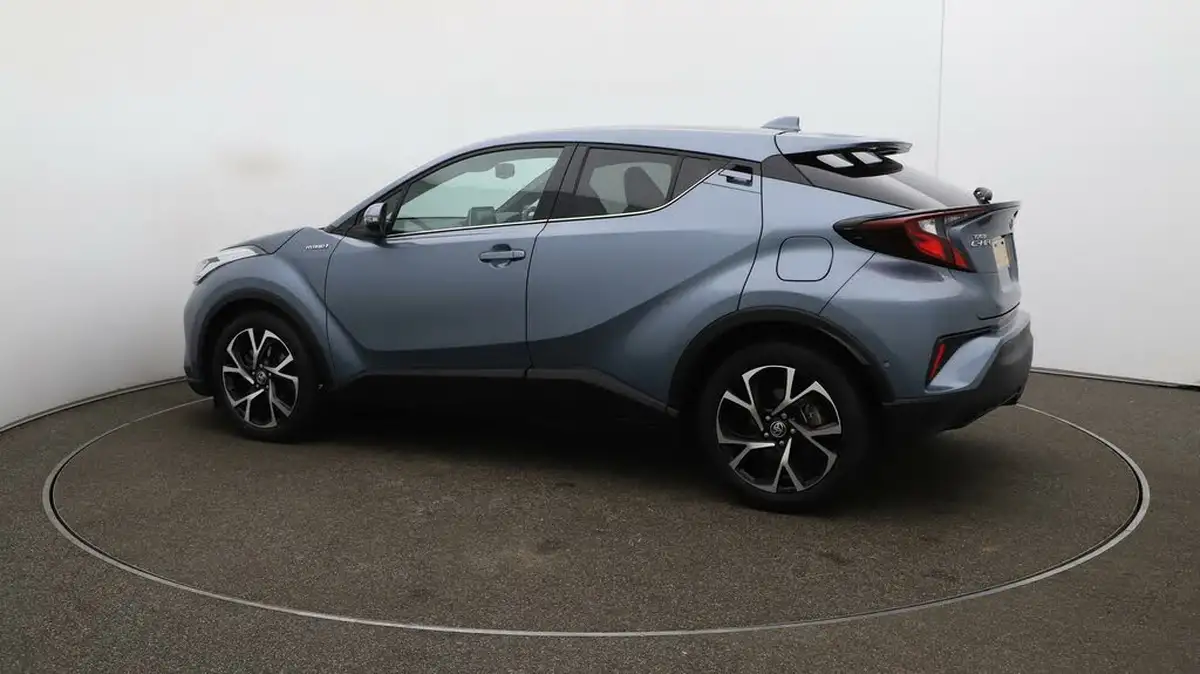 2022-toyota-c-hr-18-vvt-i-design-big-46