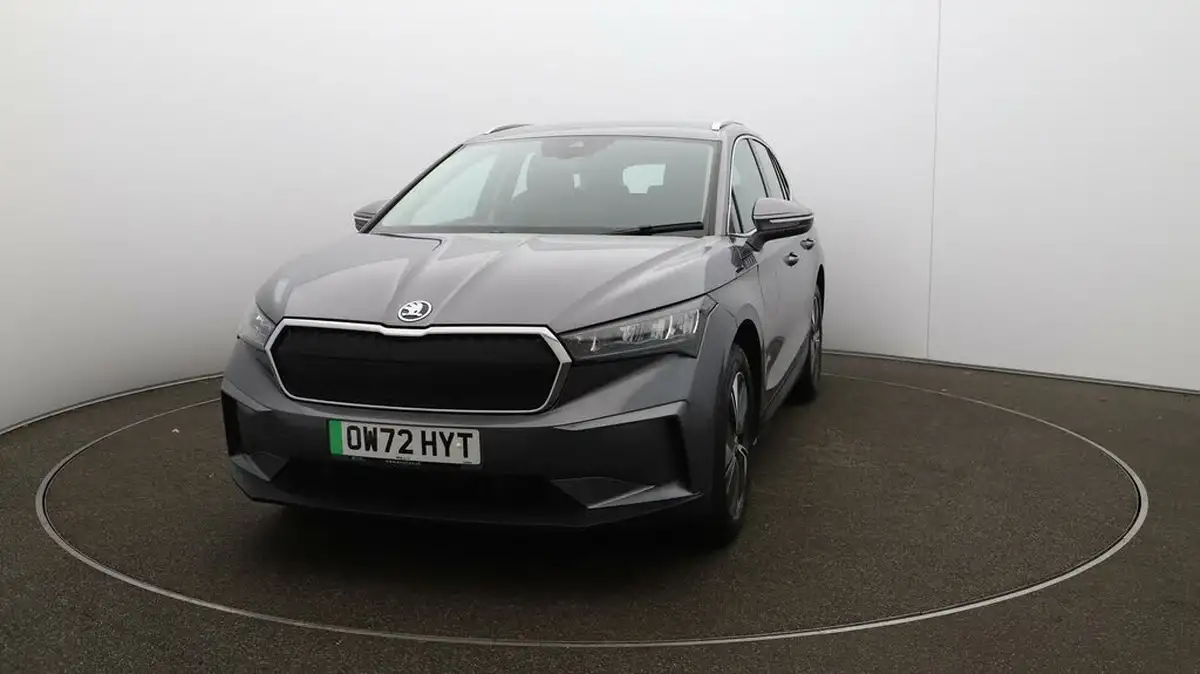 2022-skoda-enyaq-e-60-big-38