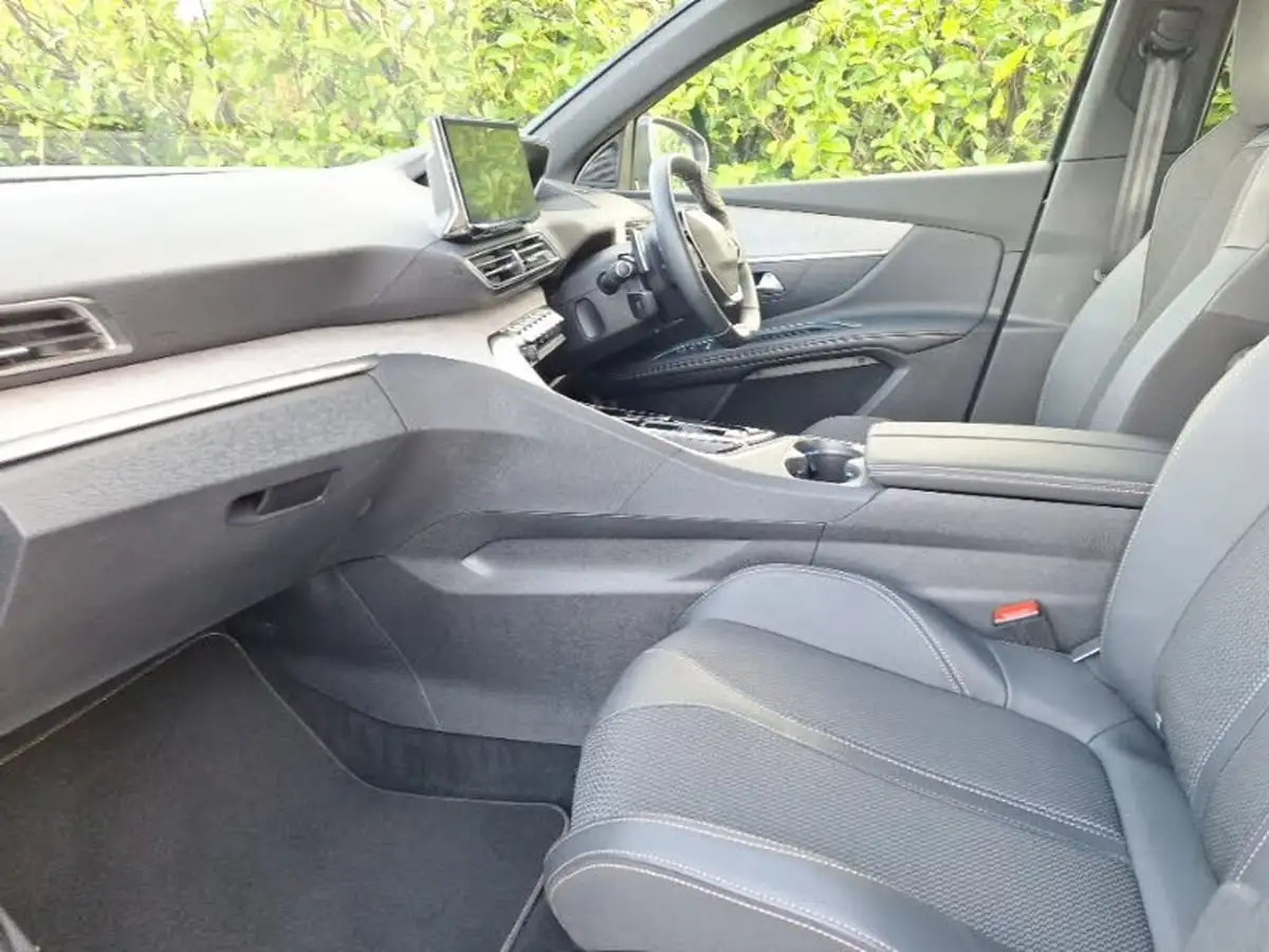 2024-peugeot-3008-suv-12-puretech-gt-136ps-hybrid-e-dsc6-big-4