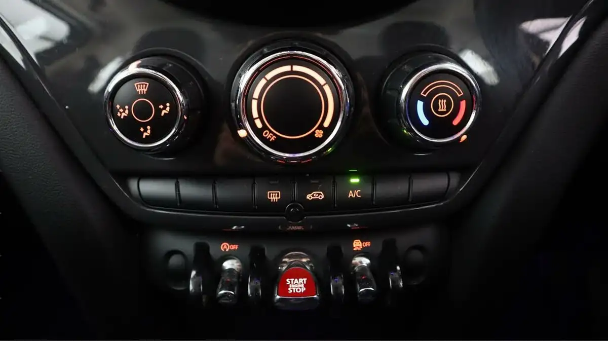 2021-mini-countryman-15-cooper-classic-big-10