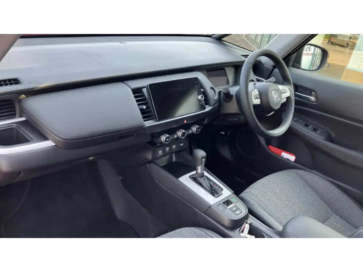 2021-honda-jazz-15-i-mmd-ex-107ps-big-1