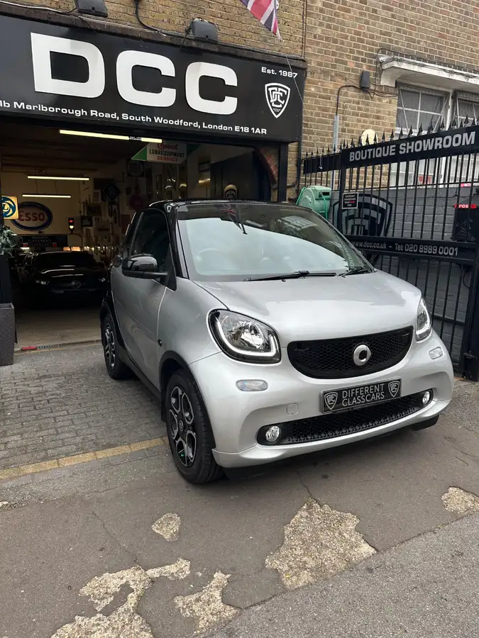 2016-smart-fortwo-09-prime-premium-plusss-coupe-twinamic-big-6