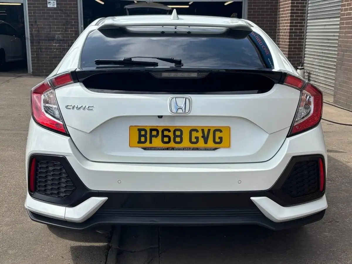 2018-honda-civic-16-i-dtec-ex-ss-hatchback-5d-big-5