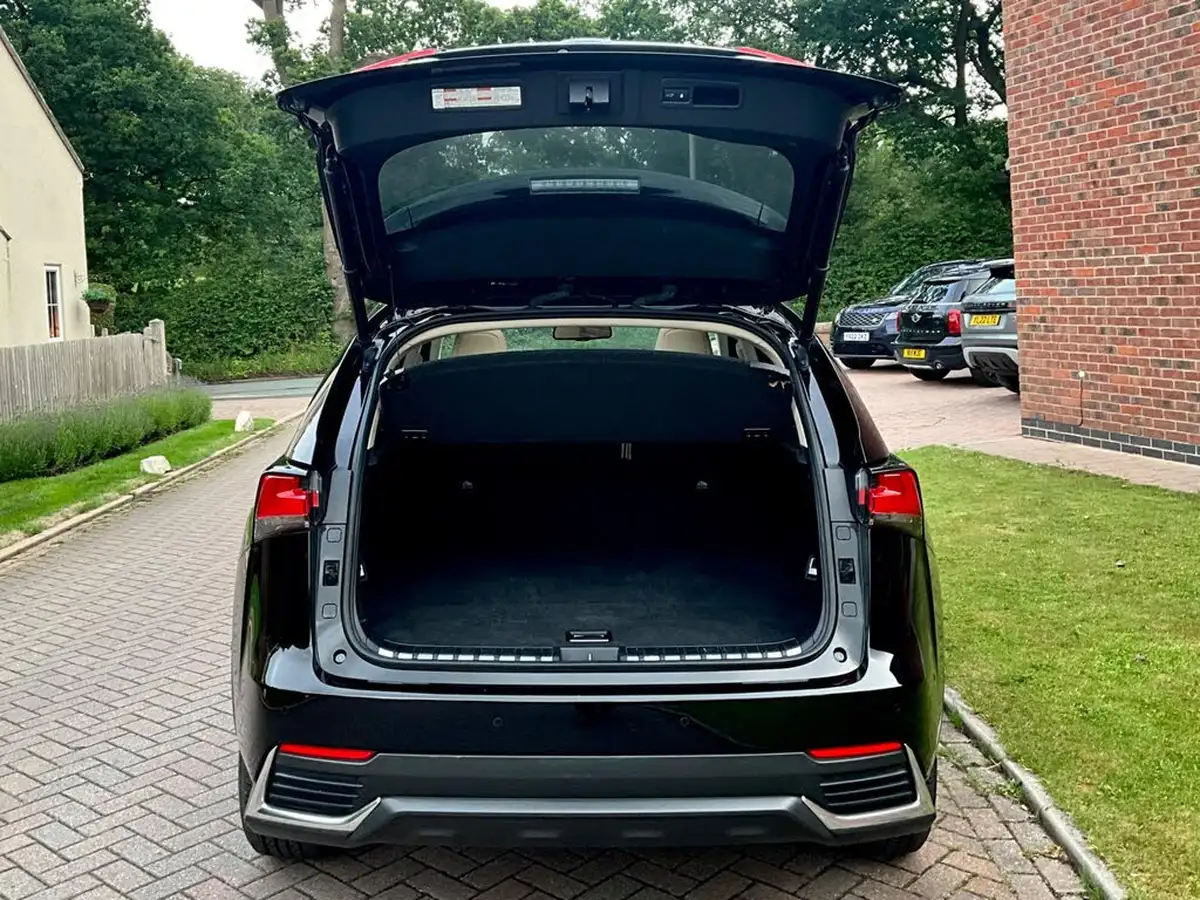 2018-lexus-nx-300h-25-luxury-big-23