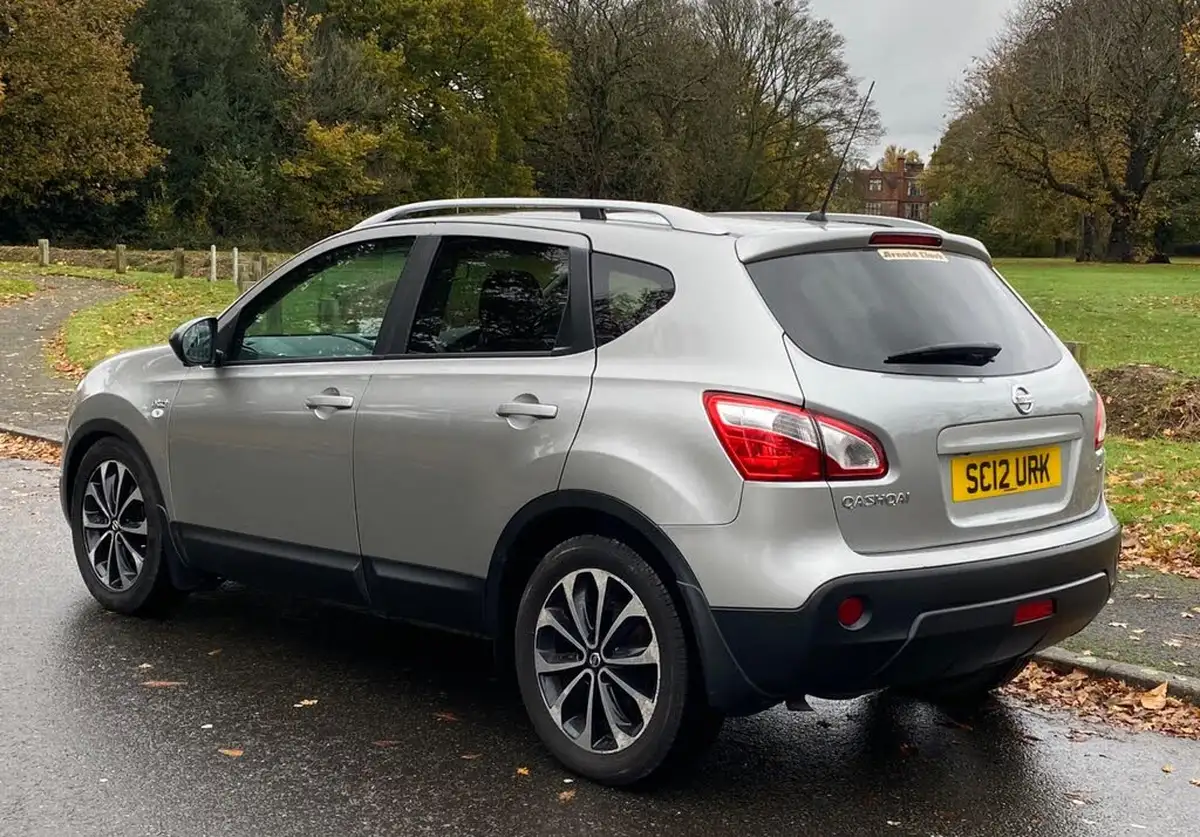 2012-nissan-qashqai-15td-n-tec-big-7