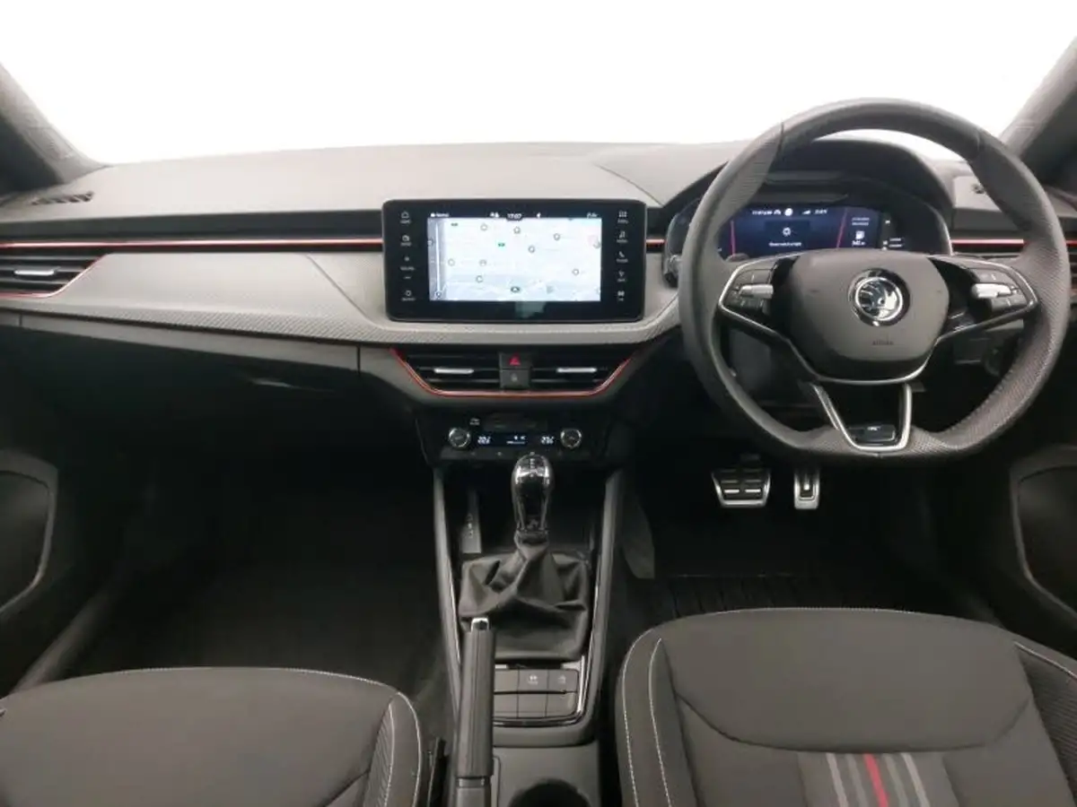 2024-skoda-kamiq-10-tsi-monte-carlo-116ps-dsg-big-2