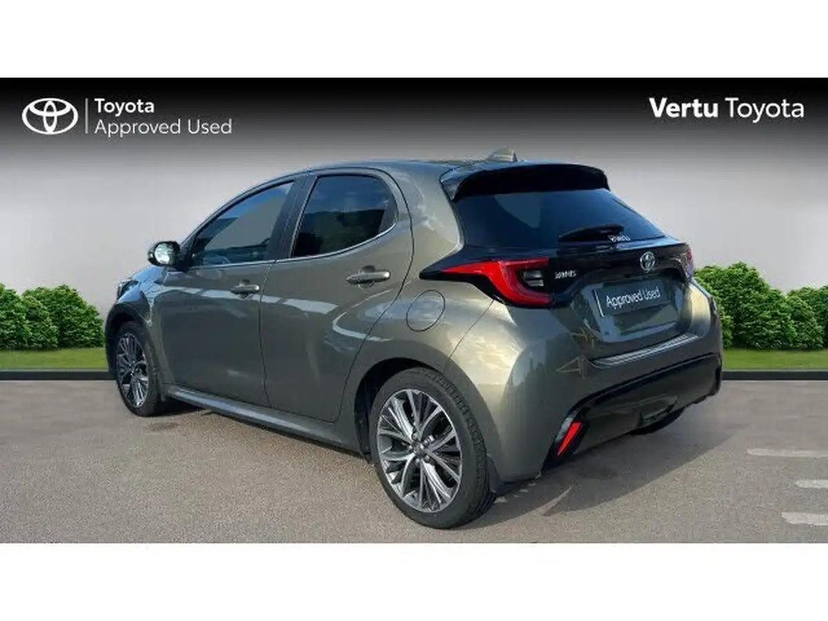 2022-toyota-yaris-cross-15-vvt-i-excel-city-packpan-roof-big-3