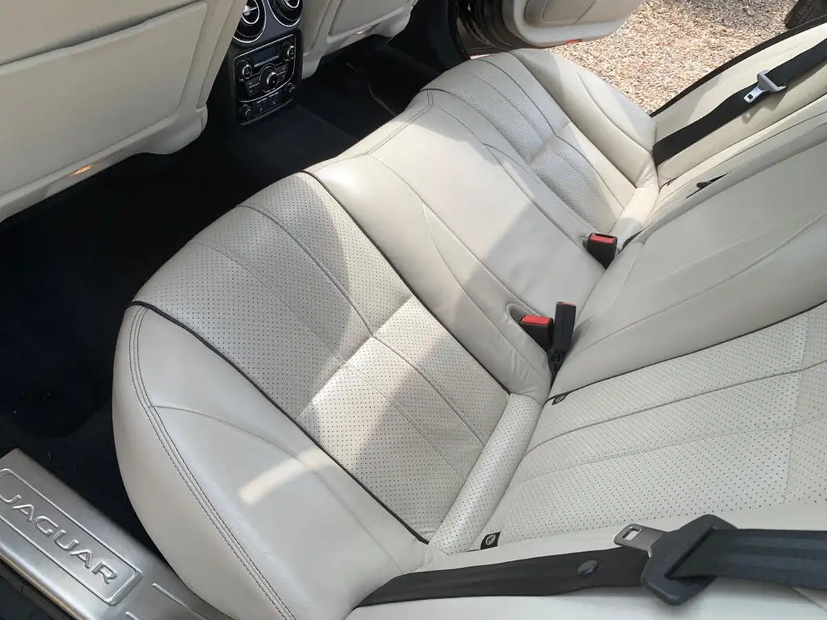 2015-jaguar-xj-series-30td-xj-portfolio-swb-auto-big-49