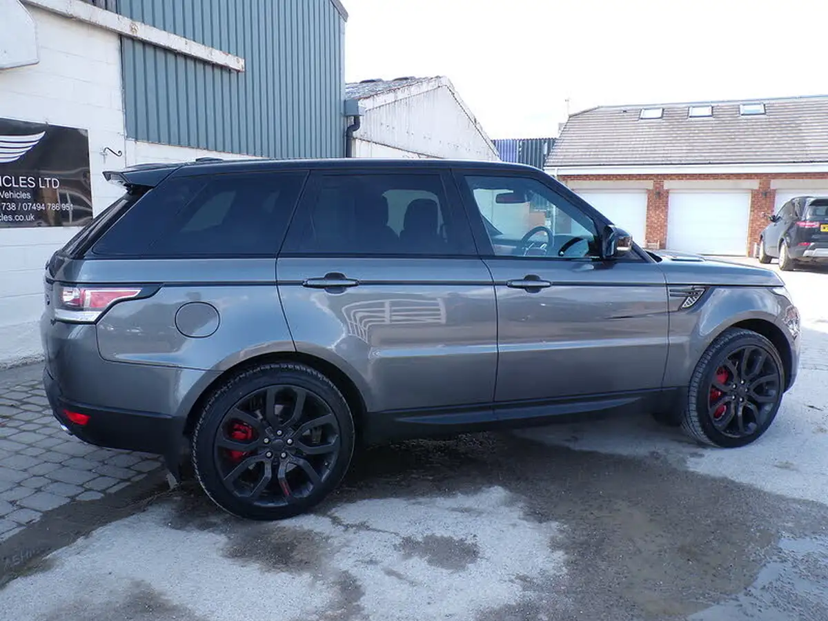 2014-land-rover-range-rover-sport-30-sd-v6-hse-dynamic-big-8