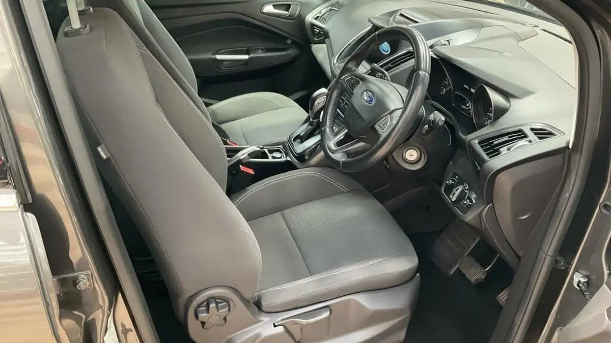 2016-ford-c-max-15tdci-zetec-120ps-powershift-big-10