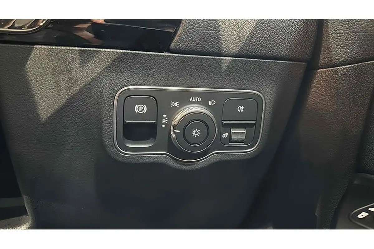 2021-mercedes-benz-gla-class-13-gla-250e-exclusive-edition-big-34