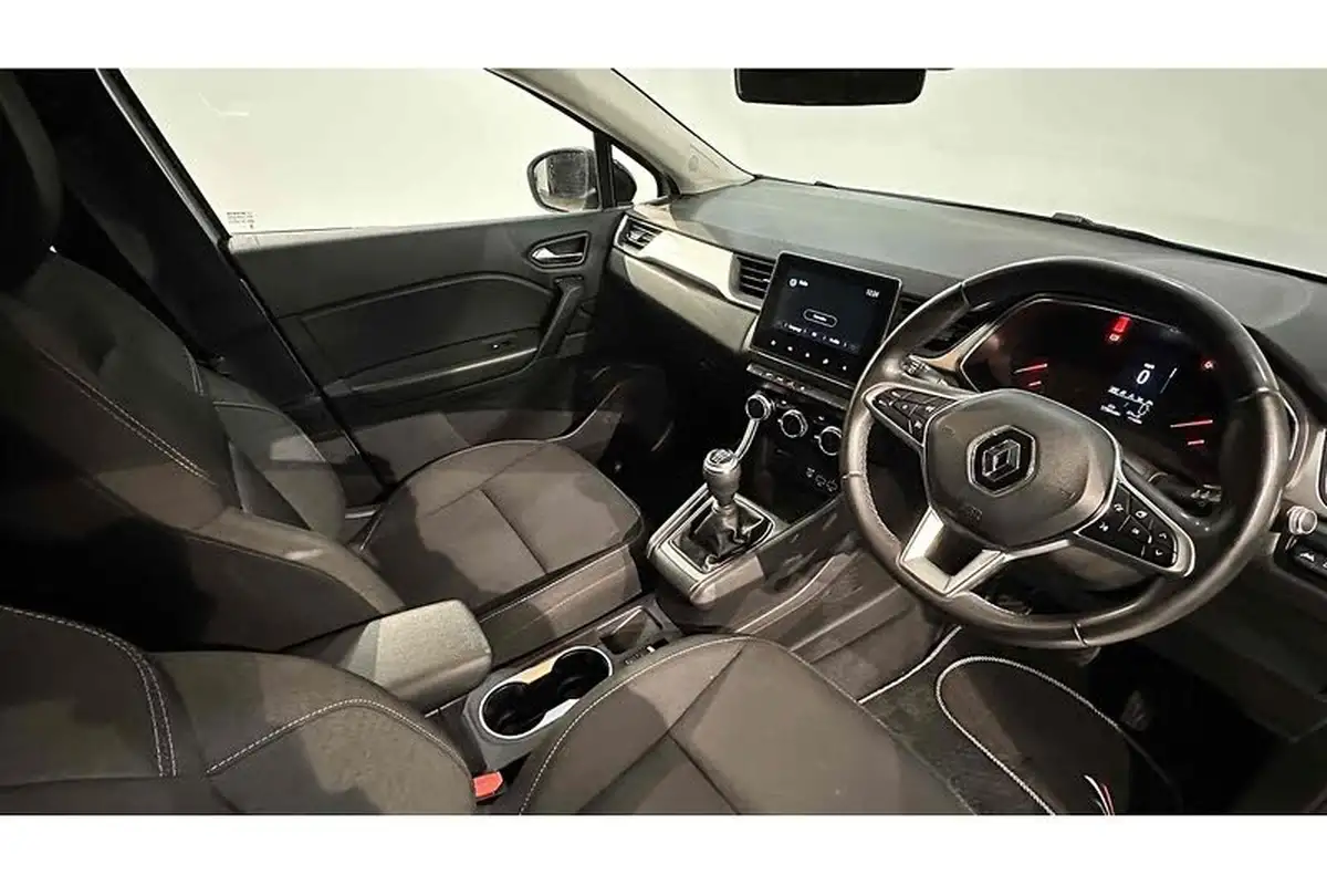 2021-renault-captur-13-tce-iconic-140ps-big-24
