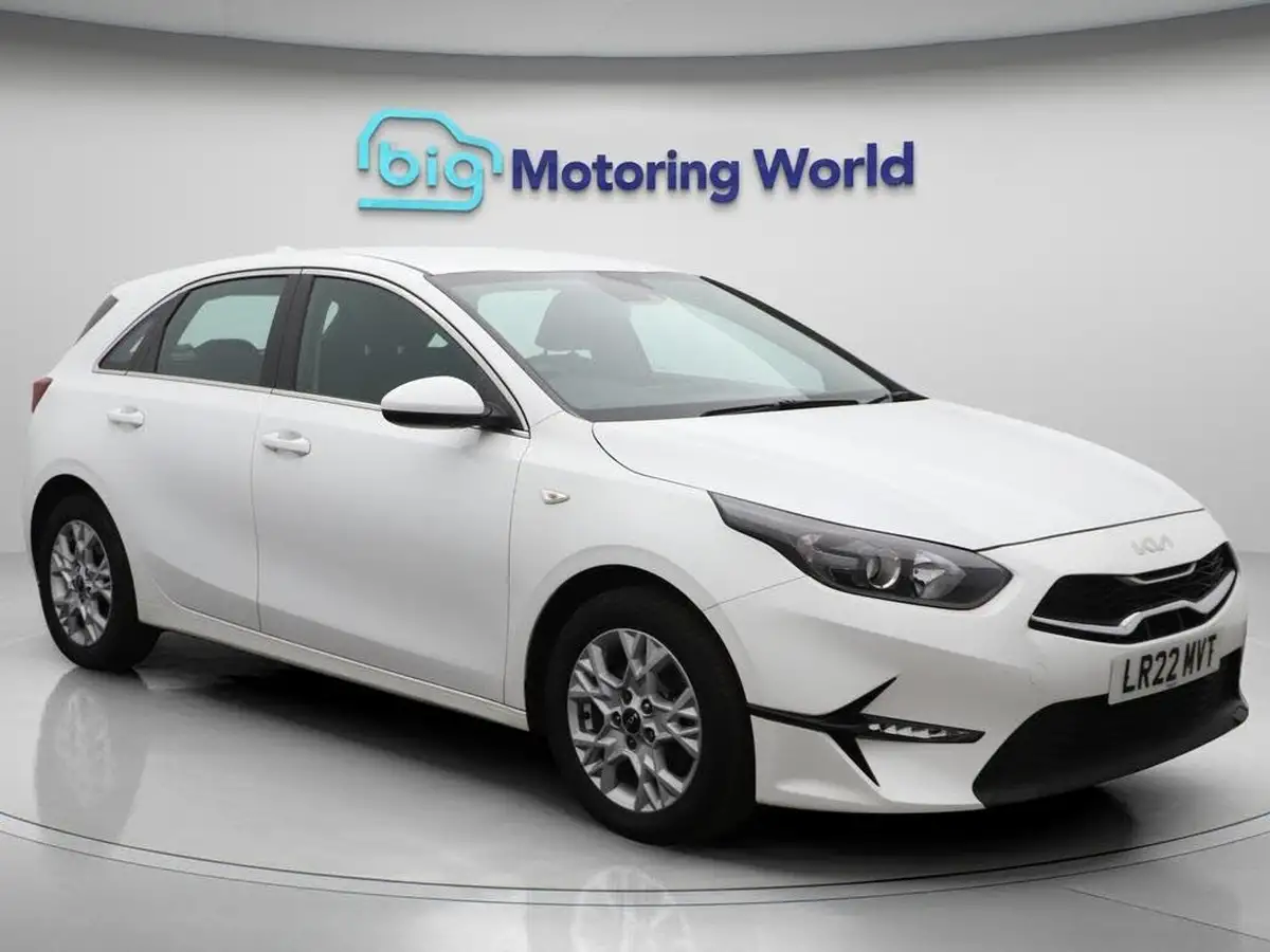 2021-kia-ceed-10-t-gdi-2-hatchback-big-0