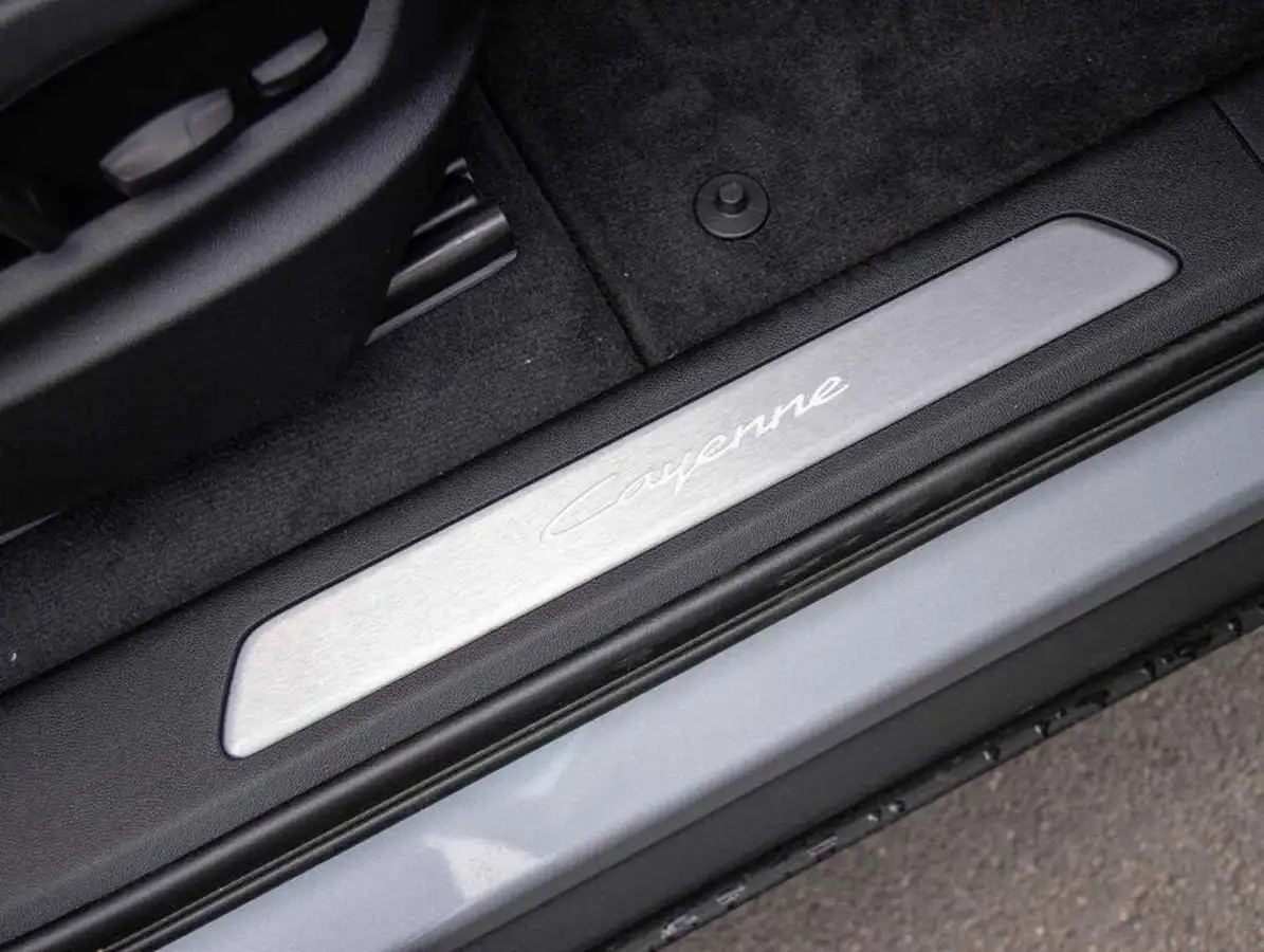 2025-porsche-cayenne-30-v6-353ps-station-wagon-big-15