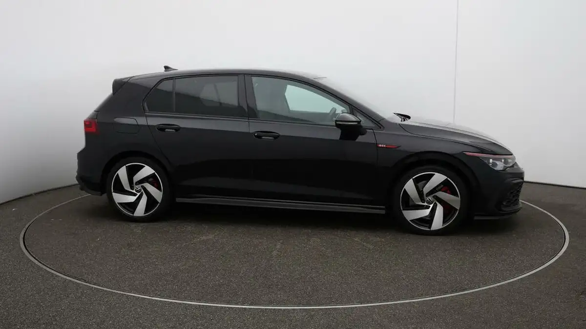 2022-volkswagen-golf-20-tsi-gti-dsg-big-40