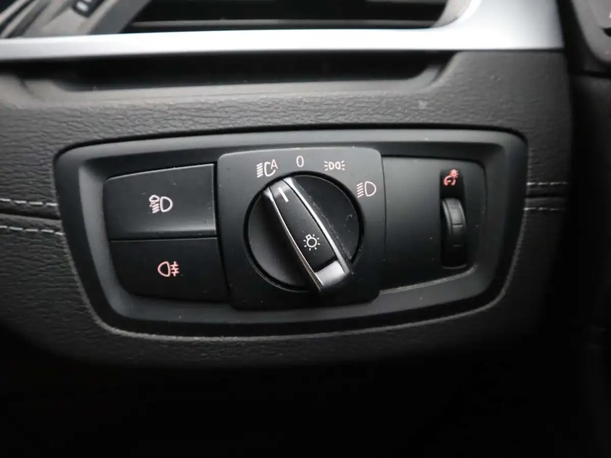 2022-bmw-x2-20td-sdrive18d-sport-auto-big-38
