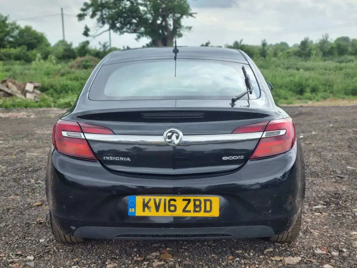 2016-vauxhall-insignia-16cdti-design-ecoflex-ss-big-6