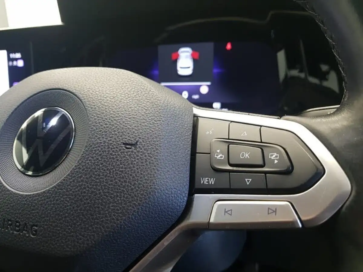 2020-volkswagen-golf-15-tsi-style-150ps-hatchback-big-15