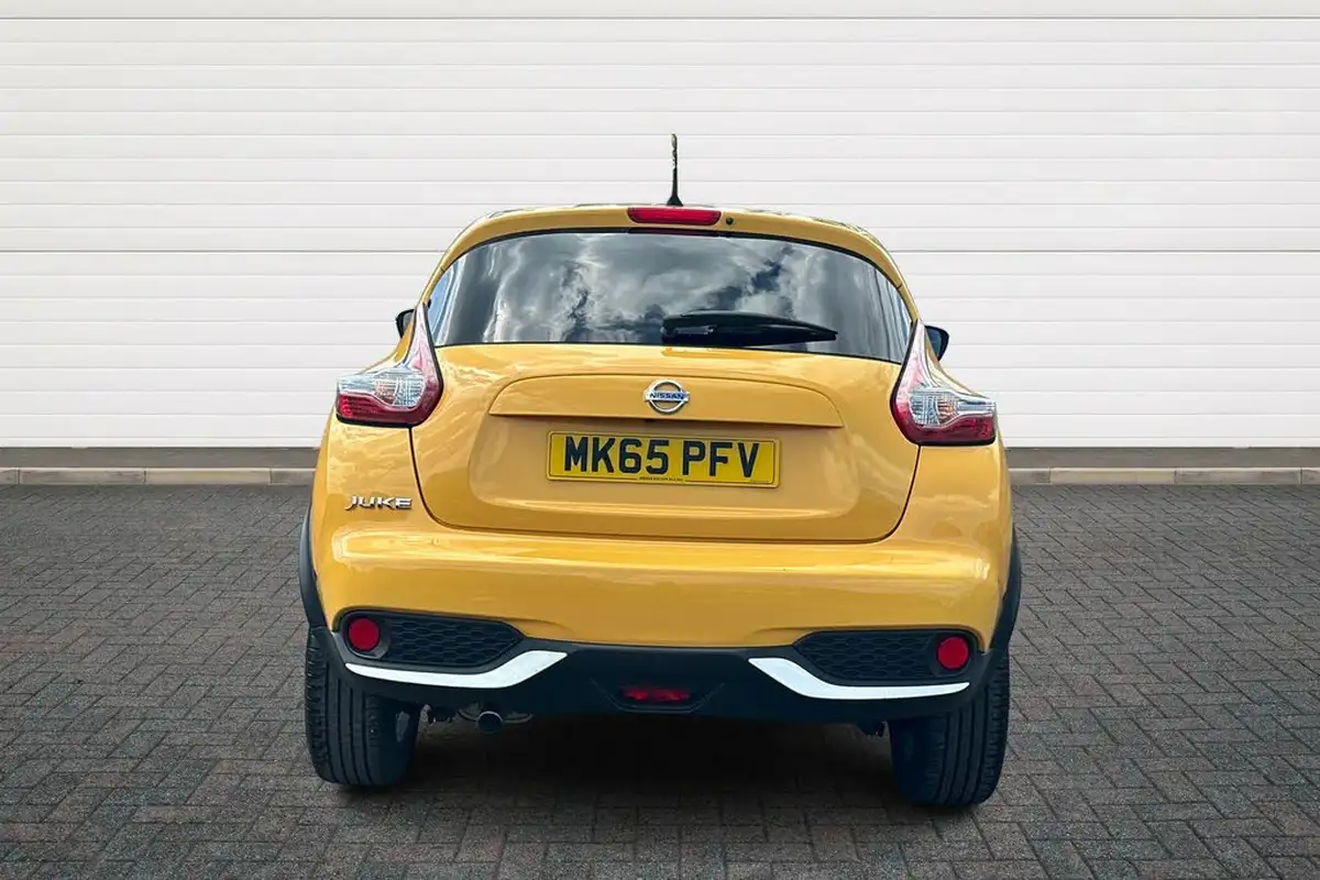 2015-nissan-juke-12-acenta-premium-ss-big-11