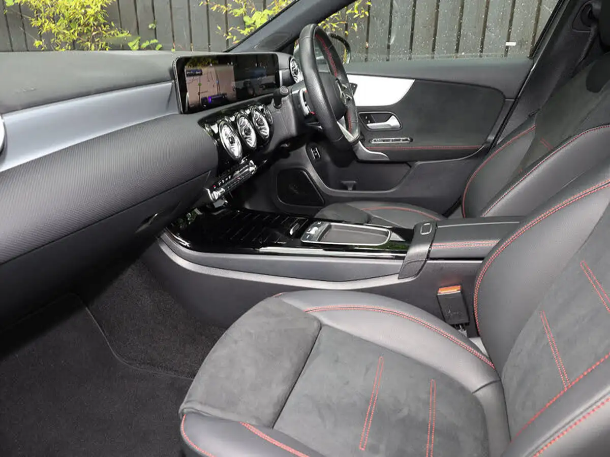 2023-mercedes-benz-a-class-big-2