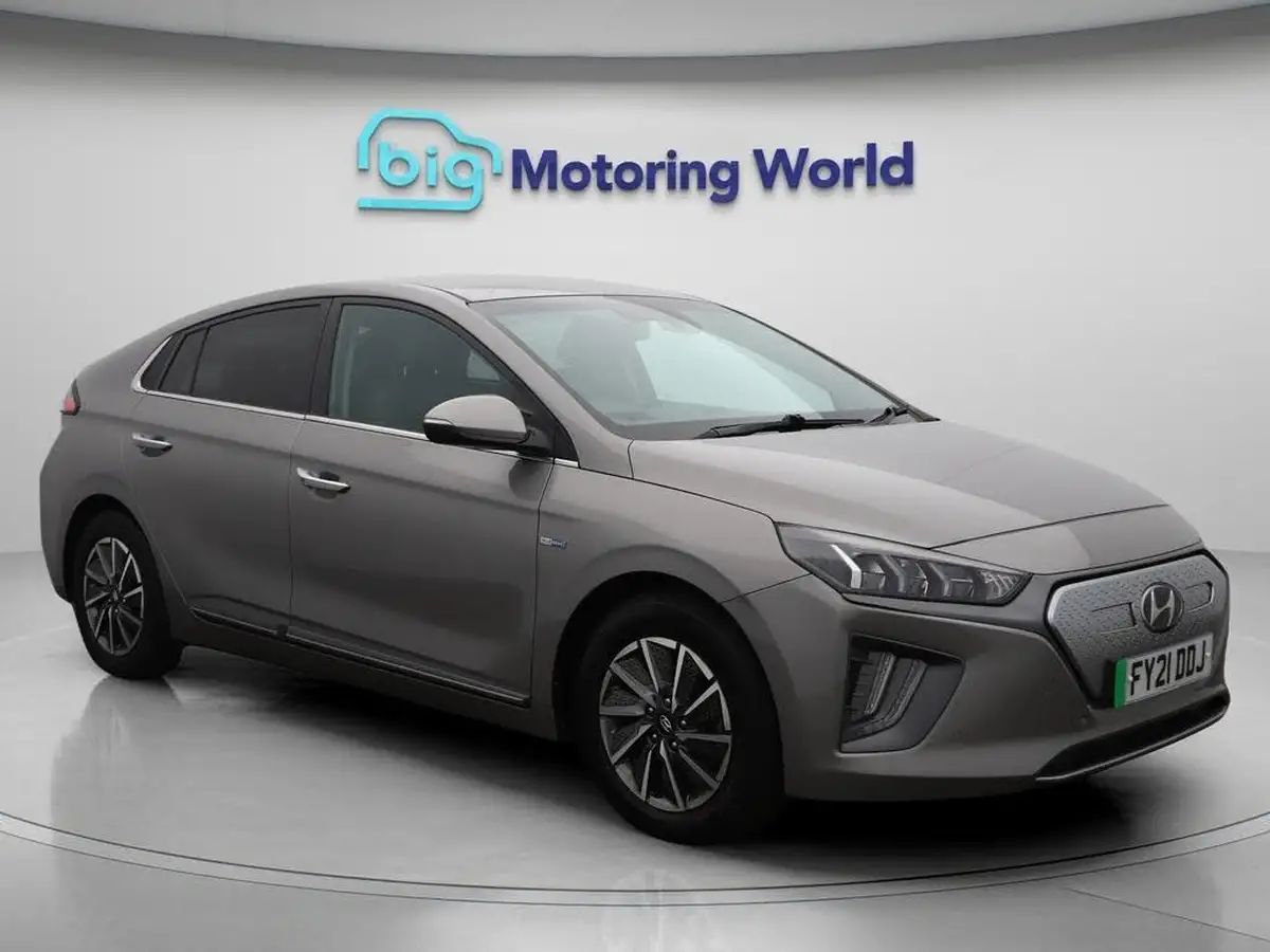 2021-hyundai-ioniq-e-premium-se-electric-100kw-big-0