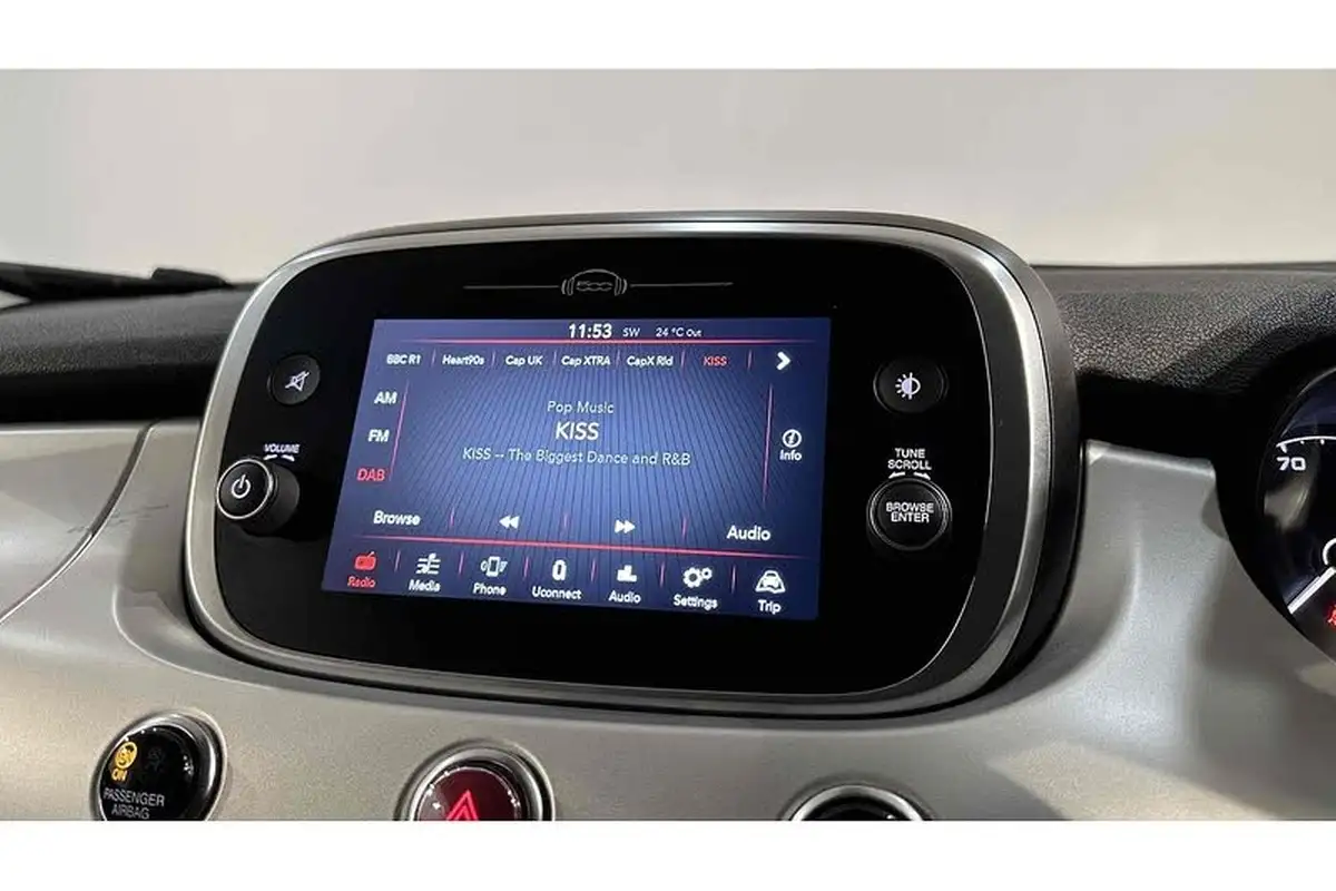 2021-fiat-500x-10-firefly-turbo-connect-big-32