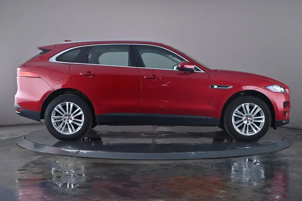 2018-jaguar-f-pace-20-i4d-portfolio-180ps-awd-auto-big-2