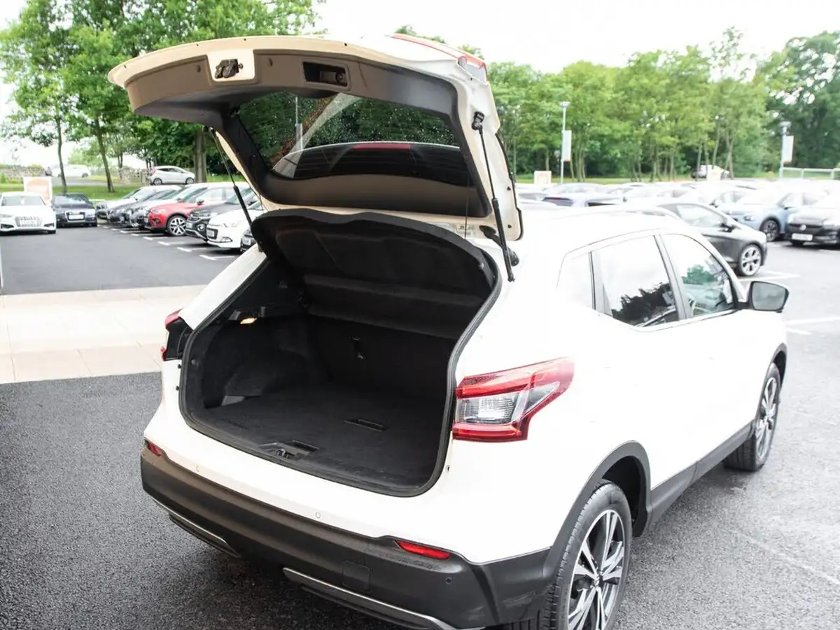 2020-nissan-qashqai-13-dig-t-n-connecta-140ps-big-33