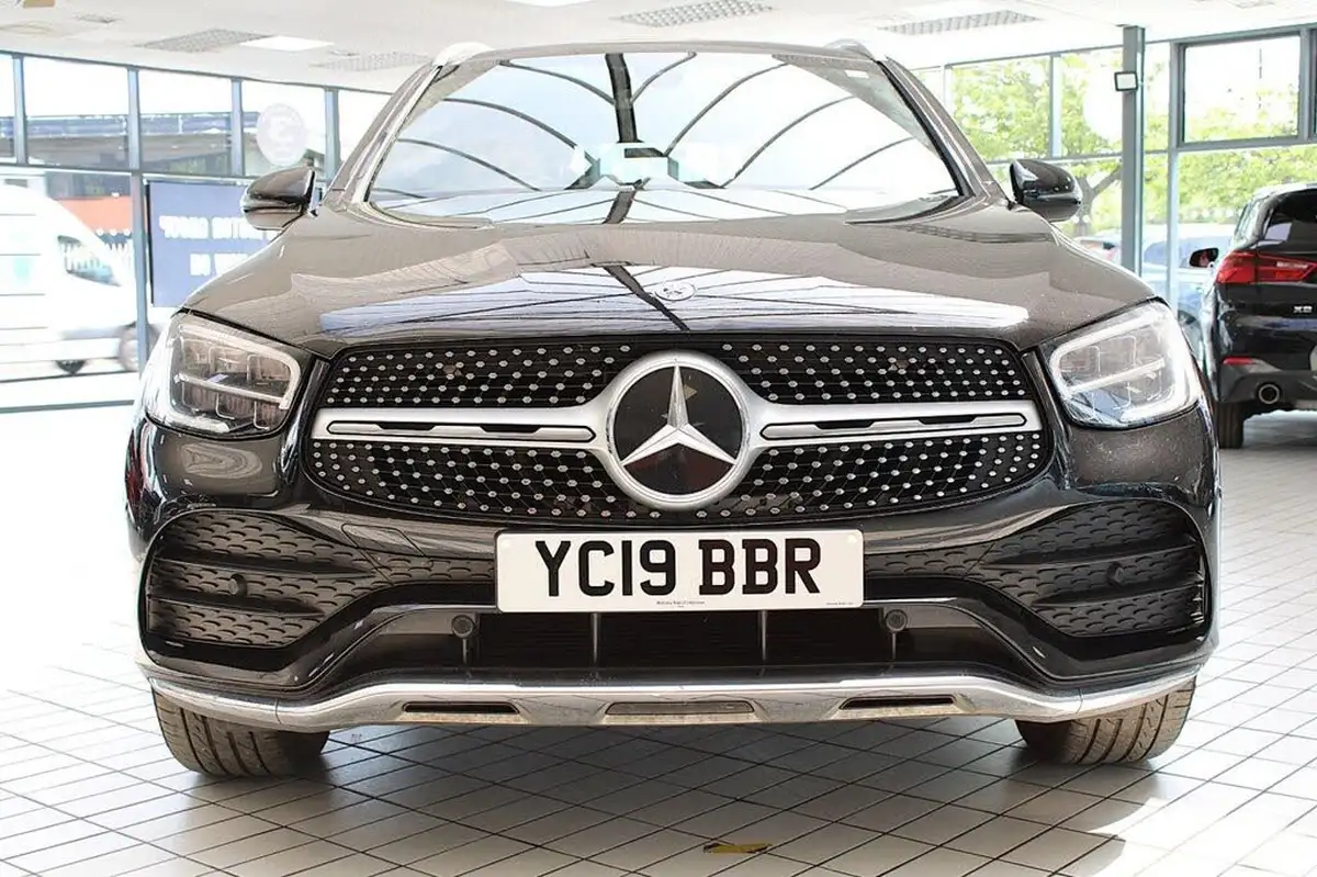 2019-mercedes-benz-glc-class-20d-glc220d-amg-line-station-wagon-5d-4matic-plus-big-5