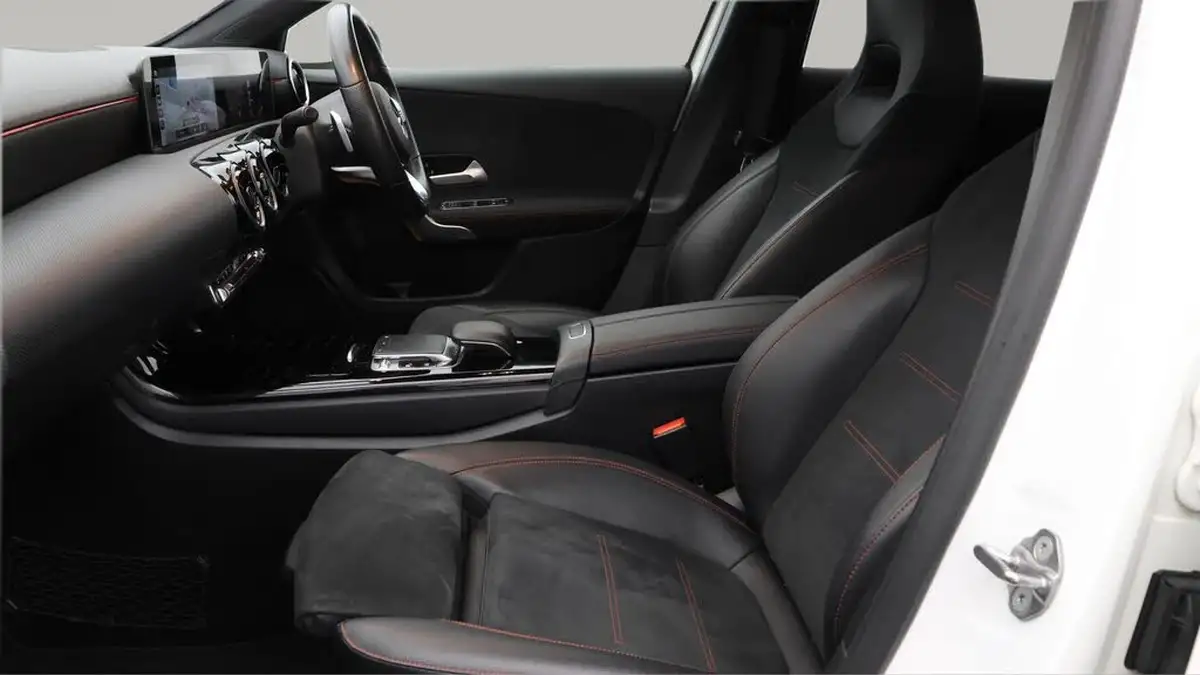 2019-mercedes-benz-a-class-13-a180-amg-line-executive-hatchback-5d-7g-dct-big-20