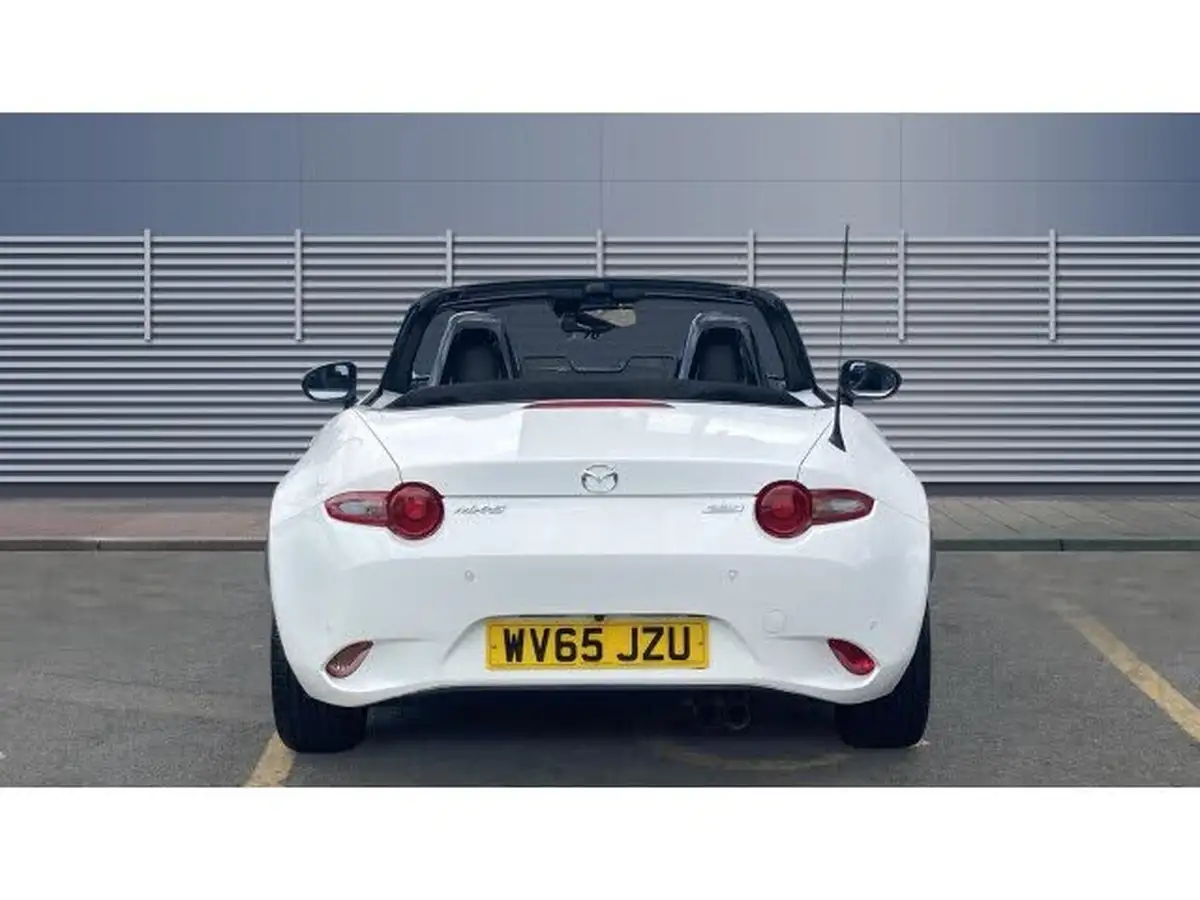 2015-mazda-mx-5-20-sport-big-5